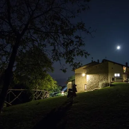 Calcinaia Sleeps 10 Pool Wifi *