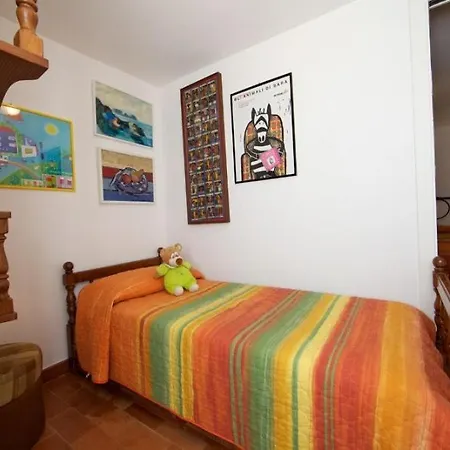 Calcinaia Sleeps 10 Pool Wifi *