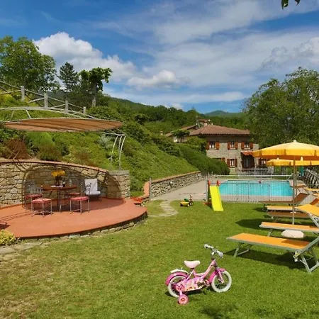 Calcinaia Sleeps 10 Pool Wifi Stia